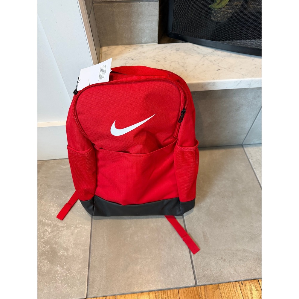 Brand New with Tags (NWT) Nike Brasilia 9.5 Medium Training Backpack Vibrant Red